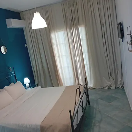 Spyridoula Nocleg ze śniadaniem 4*